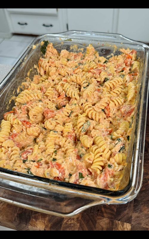 Roasted Garlic Salmon Pasta