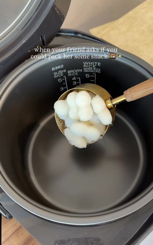 Rice Cooker Tteokbokki (Korean Spicy Rice Cakes)